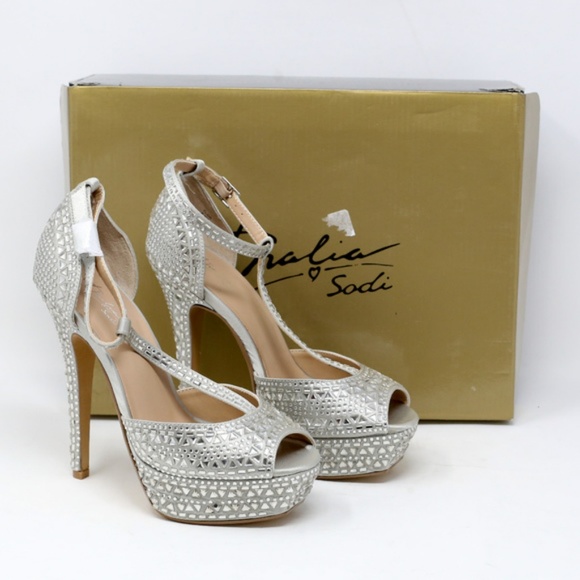Thalia Sodi Shoes - Thalia Sodi Womens Flor Peep Toe T-Strap Classic